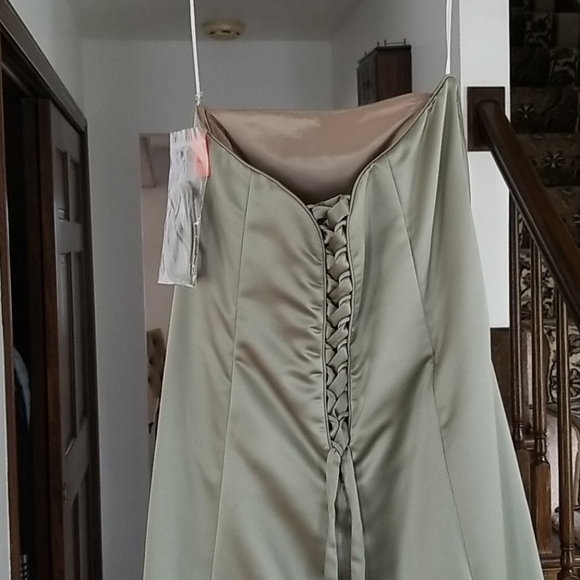 Bari Jay bridesmaid prom formal sage dress sz BRIDAL 17/18, standard size 12/14 - Picture 4 of 8
